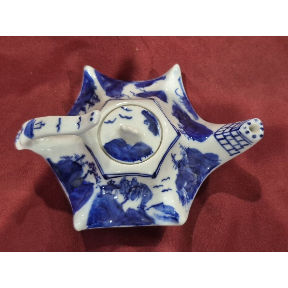Vintage Chinese Blue White Porcelain Star Teapot Geometric Hexagon Yongzheng EUC